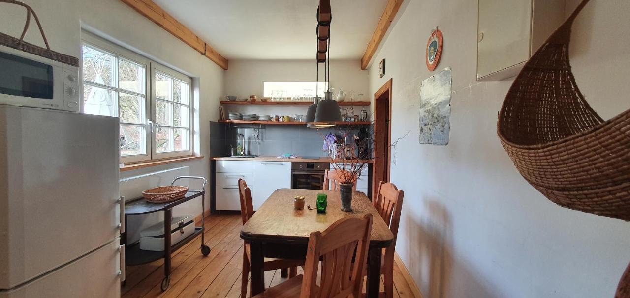 Apartment Vera, Naehe Binz In Traumhafter Alleinlage, 4-8 P. Zirkow Exterior photo